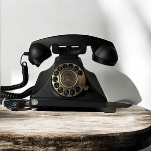 Paramount electronics ltd Retro Vintage Telephone black..